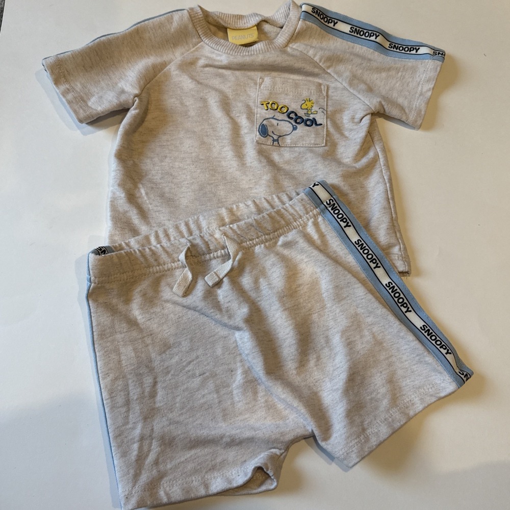 Snoopy 12M Two Piece Outfit Peanuts‎ Shorts T Shirt